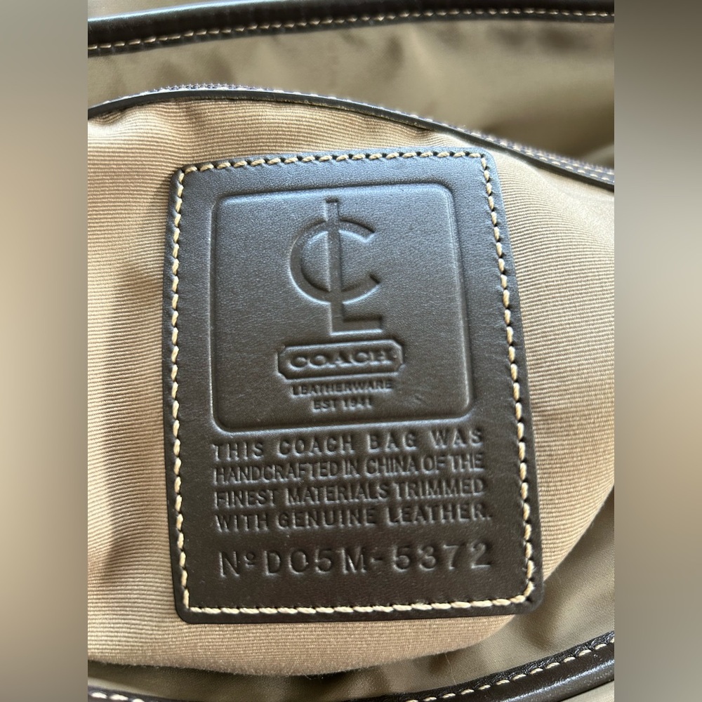 Coach Rare Retired XL Nylon Bag NºD05M- 5372 - Picture 9 of 16